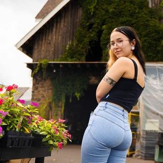 Telegram Group DataBase - Bigtittygothegg