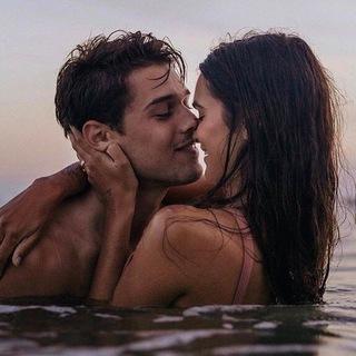 🙈💋 Romantic GiF