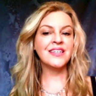 Amazing Polly Deutsch